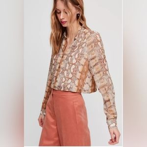 Wilfred Henrietta top